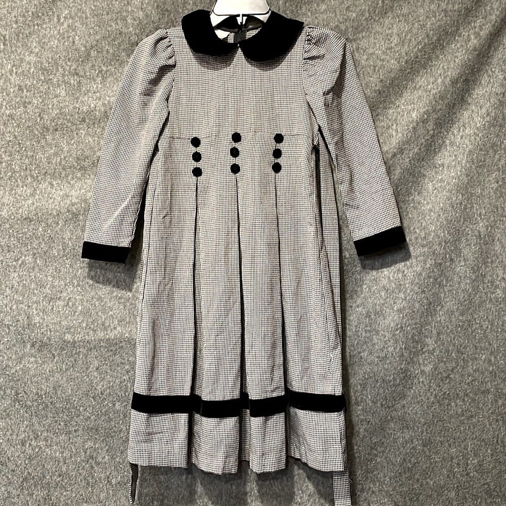90s children’s classic style black & white houndstooth dress, child size 7